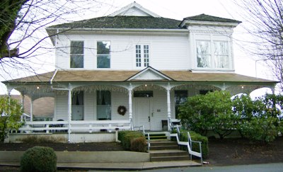 Curry Manor, Roseburg