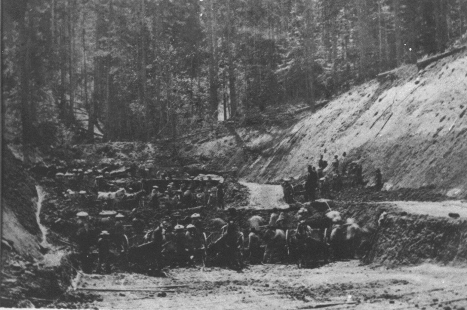 Chinese Graders in the Siskiyous, circa 1886