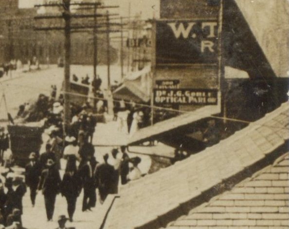 Dr. J. G. Goble sign, Perry and Cox Warehouse, Medford, Oregon, May 1909