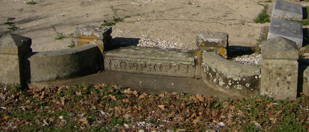 M. P. Phipps coping, Eastwood Cemetery